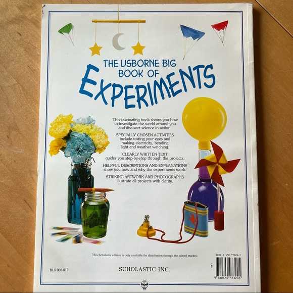 The Usborne Big Book of Experiments - Picture 3 of 6